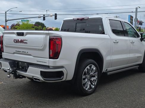 Used 2024 GMC Sierra 1500 Denali w/ Denali Reserve Package AWD/4WD image 3