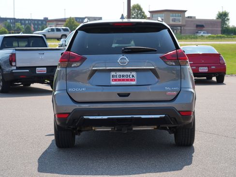 Used 2020 Nissan Rogue S AWD/4WD image 4