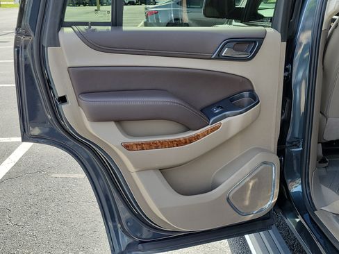 Used 2020 Chevrolet Tahoe Premier w/ Max Trailering Package AWD/4WD image 12