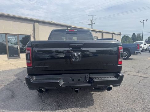 Used 2024 RAM 1500 Laramie AWD/4WD image 4