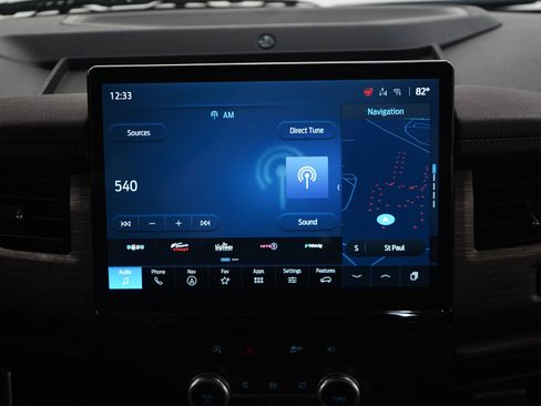 Used 2024 Ford Expedition Limited AWD/4WD image 16