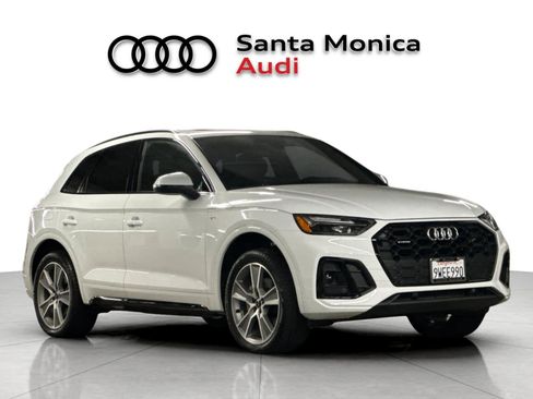 Used 2025 Audi Q5 2.0T Premium w/ Convenience Plus Package AWD/4WD image 8