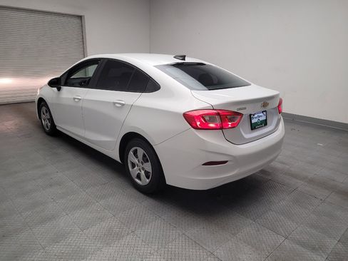 Used 2017 Chevrolet Cruze LS FWD image 5
