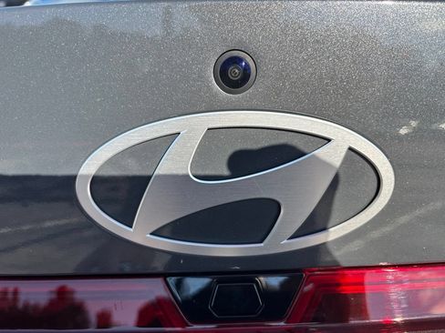 Certified 2024 Hyundai Elantra SEL FWD image 14