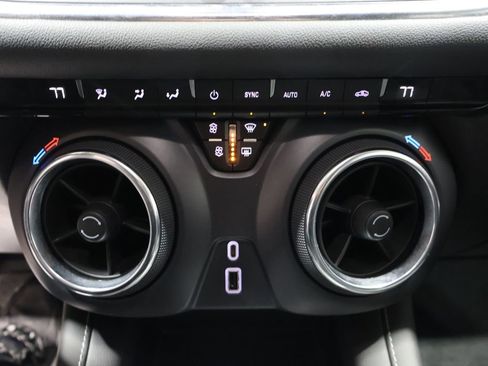 Used 2023 Chevrolet Blazer LT w/ LPO, Black Grille Bar Package image 32