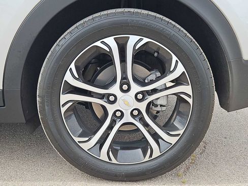 Used 2020 Chevrolet Bolt Premier w/ Infotainment Package image 13