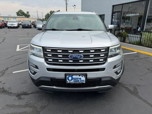 Used 2016 Ford Explorer Limited w/ Equipment Group 301A FWD image 2