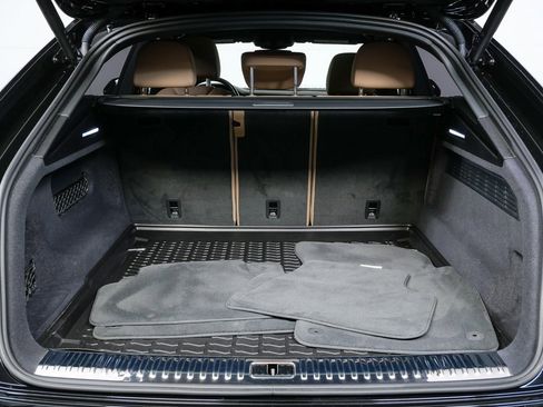 Used 2023 Audi Q8 Premium Plus image 29