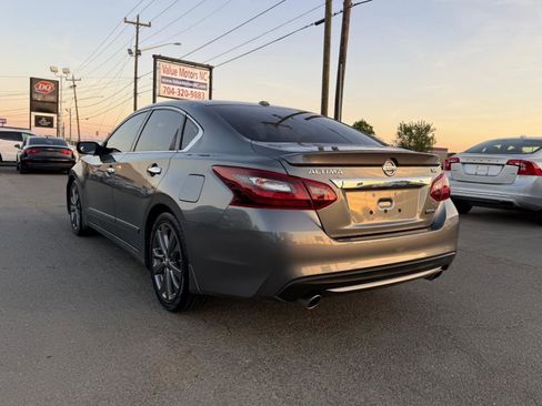 Used 2018 Nissan Altima 2.5 SR w/ SR Special Edition image 4
