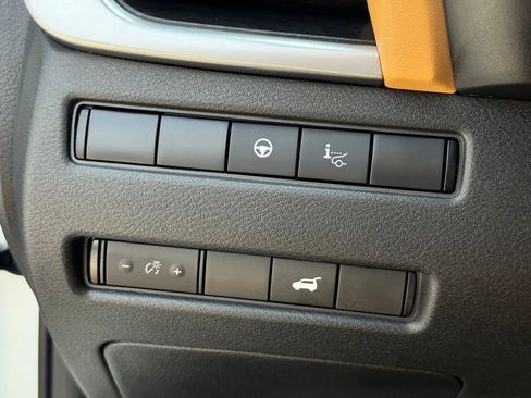 Used 2021 Nissan Rogue Platinum AWD/4WD image 39