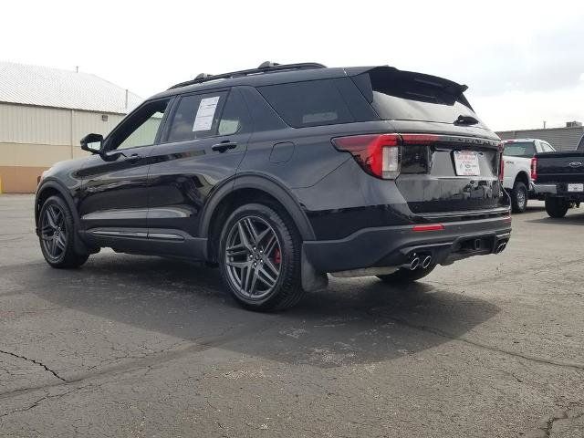 Certified 2025 Ford Explorer ST AWD/4WD image 5
