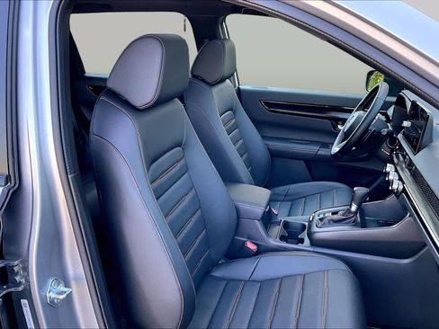 Used 2026 Honda CR-V Sport Touring image 8