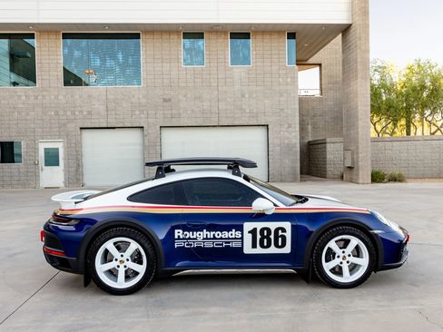 Used 2024 Porsche 911 Dakar AWD/4WD image 28