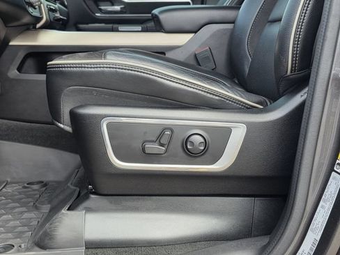 Used 2022 RAM 1500 Laramie RWD image 15