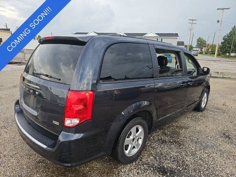 Used 2013 Dodge Grand Caravan SXT FWD image 3