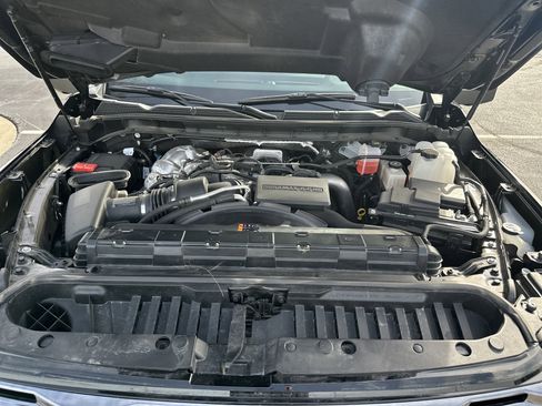 Used 2025 GMC Sierra 2500 Denali Ultimate image 32