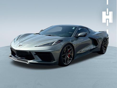 Used 2022 Chevrolet Corvette Stingray Premium Conv w/ Z51 Performance Package RWD image 3