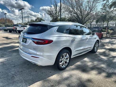 Used 2020 Buick Enclave Avenir w/ Avenir Technology Package image 11