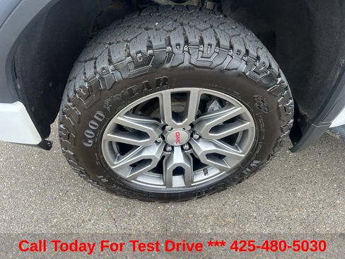 Used 2021 GMC Sierra 1500 AT4 w/ AT4 Carbonpro Edition AWD/4WD image 12