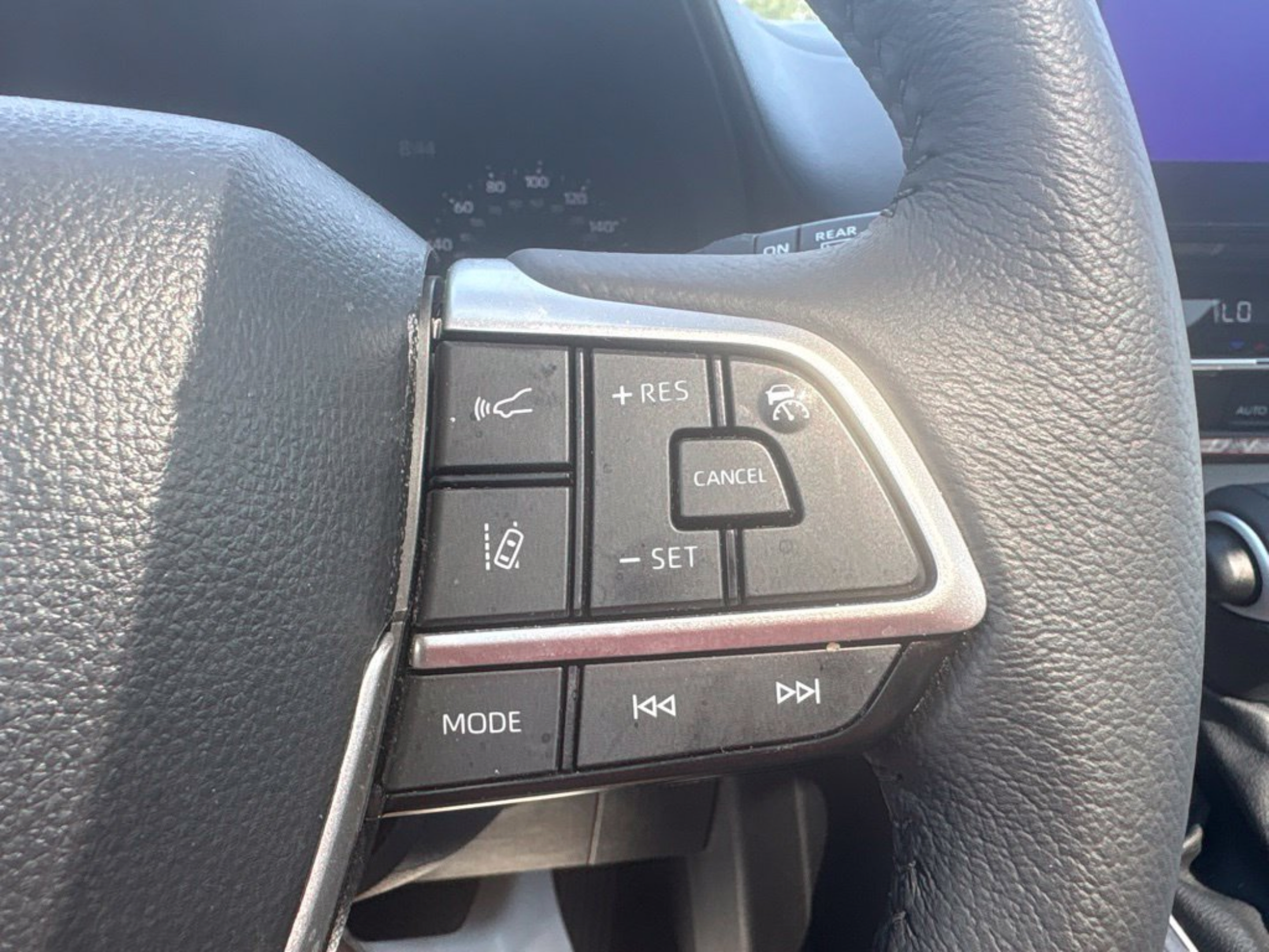 Certified 2026 Toyota Sienna XLE FWD image 14