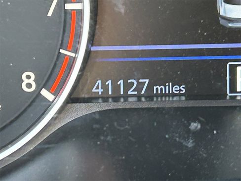 Certified 2023 Nissan Altima 2.5 SR w/ SR Premium Package image 9