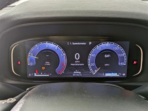 Certified 2024 Jeep Wagoneer Series II w/ Flexible Seating Group image 17