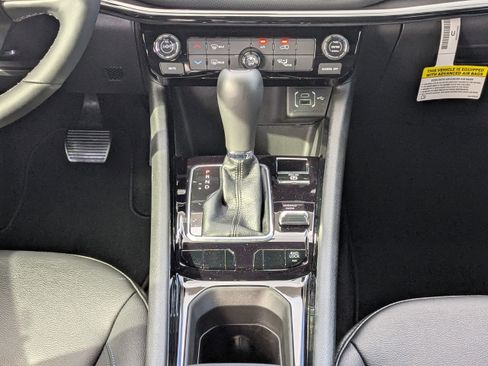 New 2026 Jeep Compass Latitude image 18