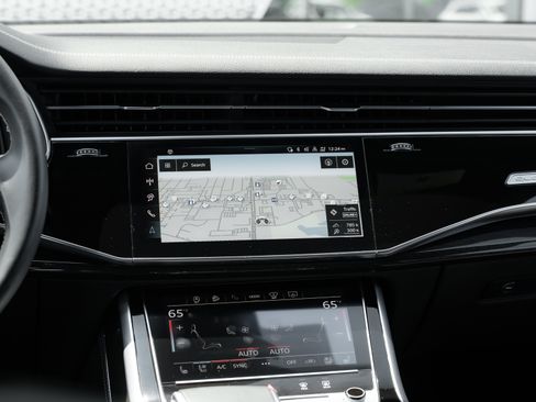Certified 2025 Audi Q8 Prestige w/ Prestige Package AWD/4WD image 10