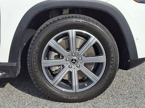 Used 2022 Mercedes-Benz GLS 450 4MATIC image 12