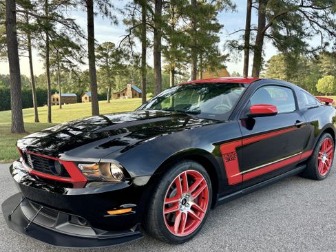 Used 2012 Ford Mustang Boss 302 RWD image 2
