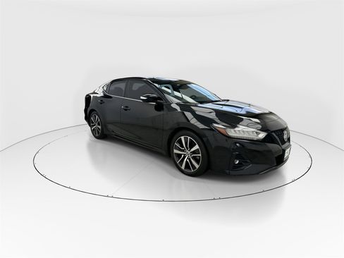 Used 2021 Nissan Maxima SR w/ Sport Mat Group image 2
