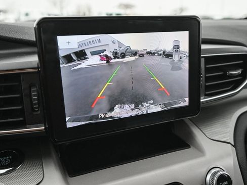 Certified 2023 Ford Explorer XLT w/ Equipment Group 202A image 38