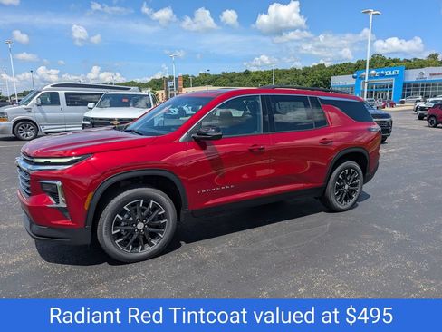 New 2026 Chevrolet Traverse LT w/ Sun and Wheel Package AWD/4WD image 5