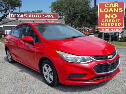 Used 2017 Chevrolet Cruze LS FWD image 1