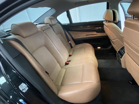 Used 2013 BMW 750Li xDrive image 12
