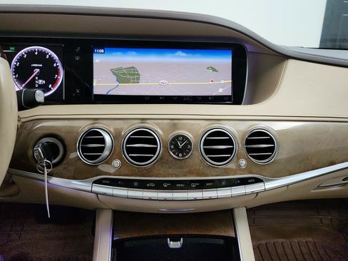 Used 2014 Mercedes-Benz S 550 Sedan image 22
