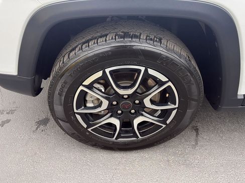 Used 2025 Jeep Compass Trailhawk AWD/4WD image 22