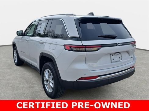 Used 2023 Jeep Grand Cherokee Laredo image 7