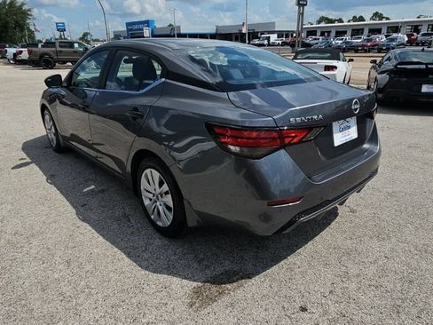 Used 2025 Nissan Sentra S FWD image 5