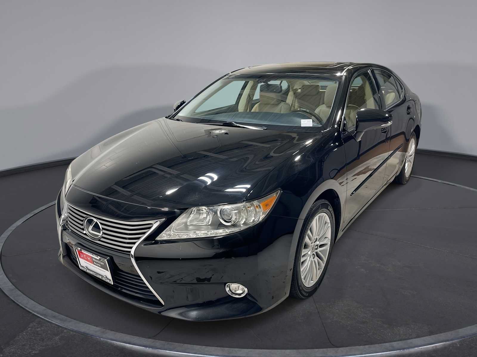 Used 2015 Lexus ES 350 w/ Luxury Package FWD image 1