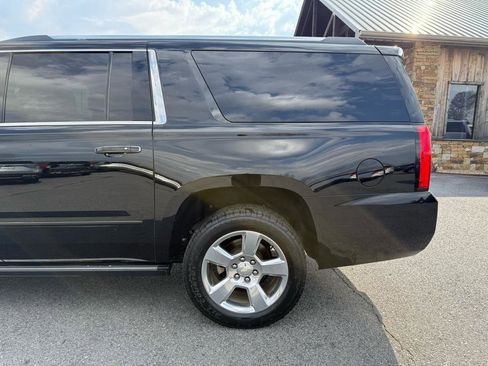 Used 2018 Chevrolet Suburban Premier image 46