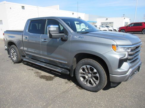 Certified 2024 Chevrolet Silverado 1500 High Country w/ Technology Package image 3