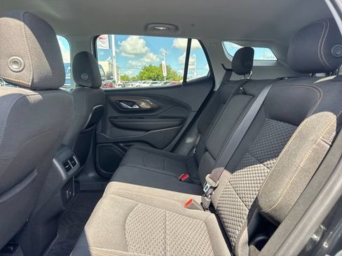 Used 2020 GMC Terrain SLE w/ Driver Convenience Package FWD image 11
