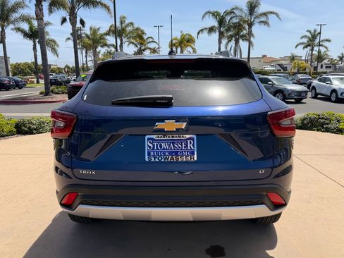 Used 2024 Chevrolet Trax LT w/ Driver Confidence Package FWD image 5