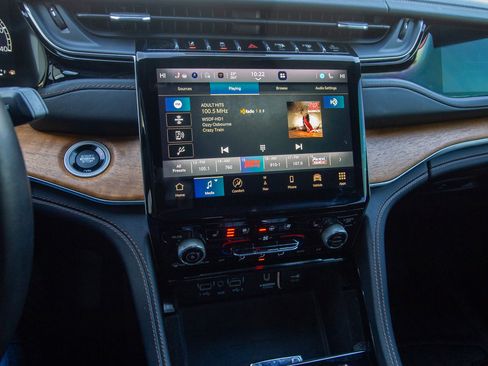 Used 2022 Jeep Grand Cherokee Summit image 16