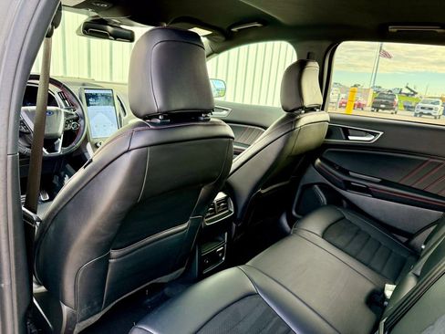 Certified 2024 Ford Edge ST-Line image 12