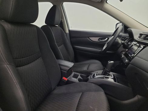 Used 2018 Nissan Rogue S FWD image 21