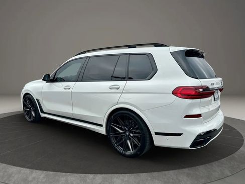 Used 2021 BMW X7 M50i w/ Dynamic Handling Package image 3