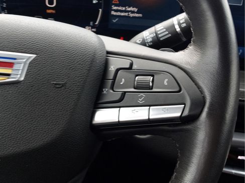 Used 2025 Cadillac XT4 Premium Luxury AWD/4WD image 21