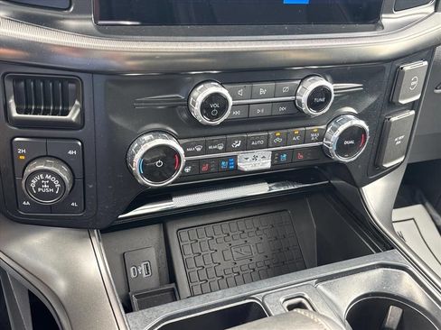 Used 2024 Ford F150 Lariat w/ Equipment Group 502A High AWD/4WD image 38